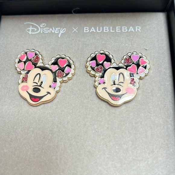 Disney x BAUBLEBAR Mickey Mouse Love Hearts Earrings New - Picture 2 of 6